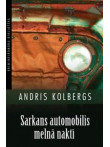 Sarkans automobilis melnā naktī Sarkans automobilis melnā naktī