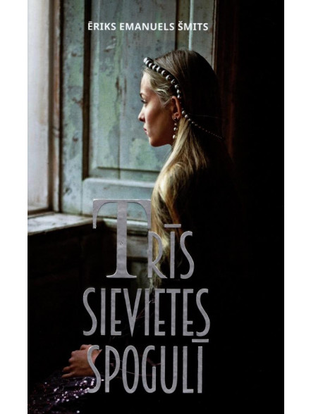 Trīs sievietes spogulī