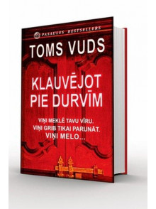 Klauvējot pie durvīm